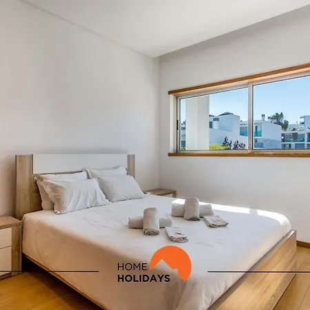 #143 Penthouse By Holidays *