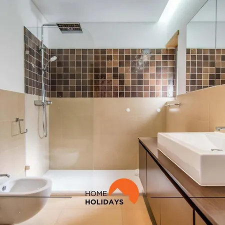 #143 Penthouse By Holidays *